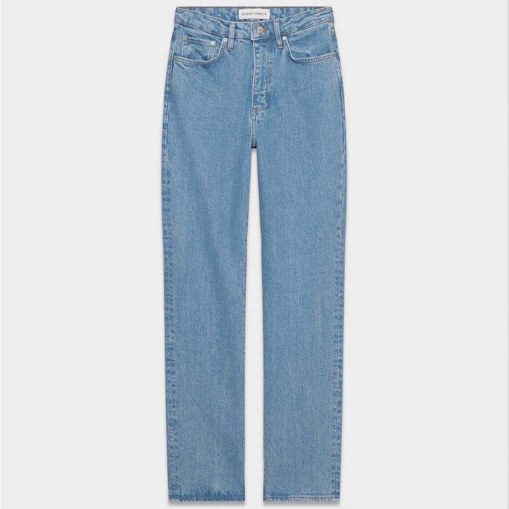 Aritzia Women's Blue Straight Leg Jeans